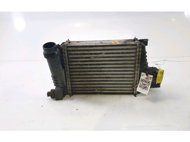 Интеркулер  144961381R, Y1-0409P   Renault Clio IV 