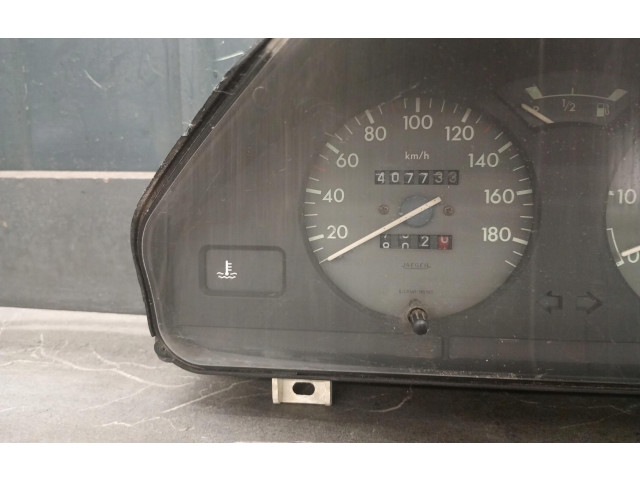 Geschwindigkeitsmesser Cockpit 9627933580   Citroen Saxo       