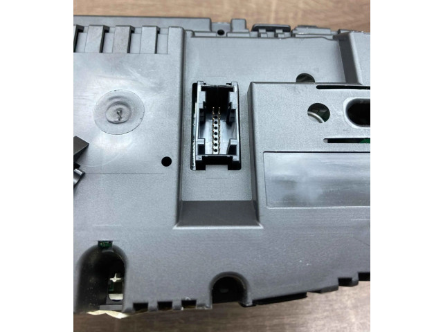 Přístrojová deska BMW X1 E84 2009 4032150, 9187344