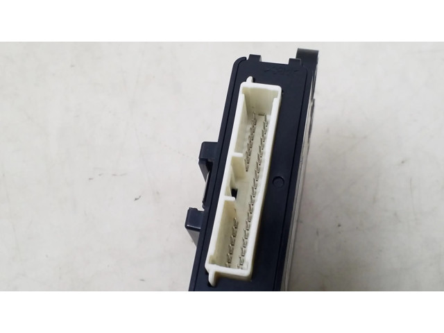 Блок управления 8637C108 Mitsubishi Outlander