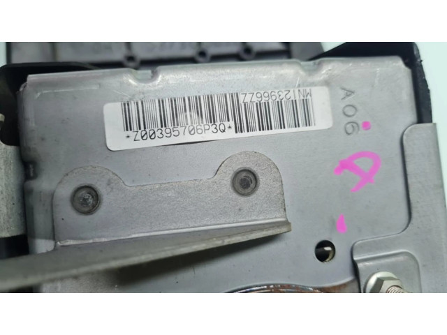 Подушка безопасности водителя MN123966ZZ Mitsubishi L200