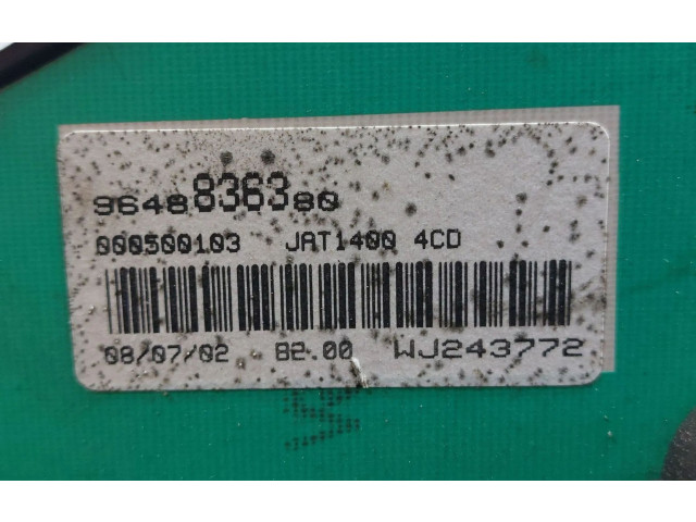 Přístrojová deska Peugeot 206 2002 9648836380