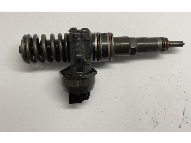 Форсунка 038130073AR    Audi A3 S3 8L   