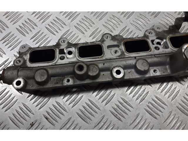 Vstřikovací lišta 03C133204 Audi A3 S3 8P