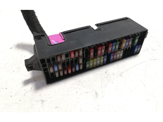 Блок предохранителей 5J0937615C   Skoda Fabia Mk2 (5J)    