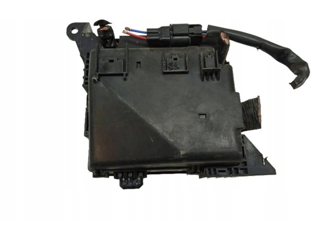 Блок предохранителей 50629-0789 Mitsubishi Lancer