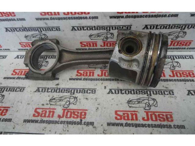 Píst    Seat Altea XL     