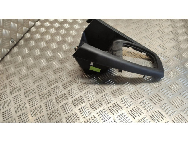 Отделка рычага переключения передач (пластиковая)