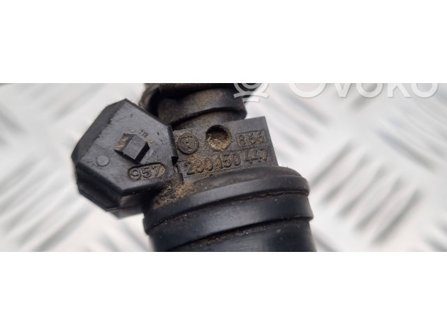 Vstřikovací lišta 058133551, 280150447 Audi A6 S6 C5 4B AEB