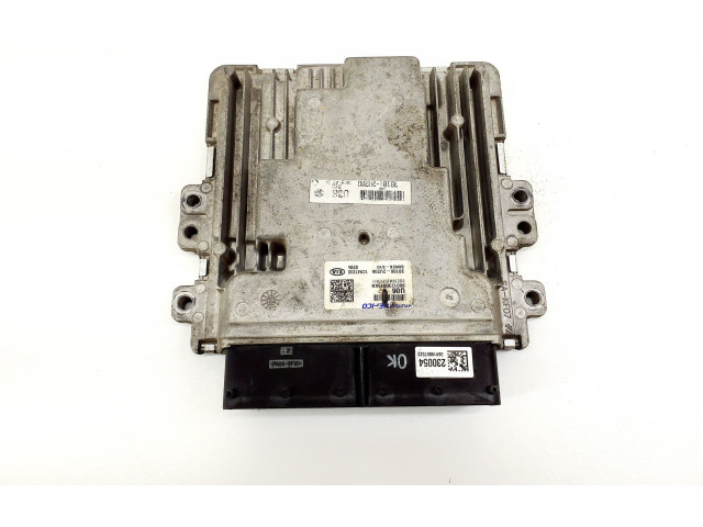 Блок управления двигателя 391002U206   KIA Ceed