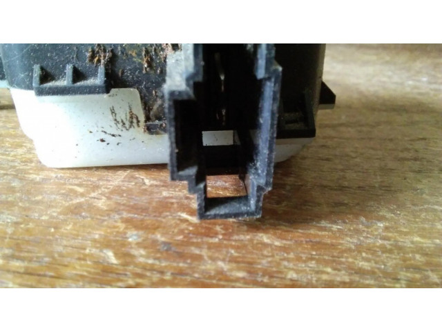 Моторчик замка задней крышки