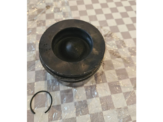 Píst FMN, ACH   Audi Q7 4M     