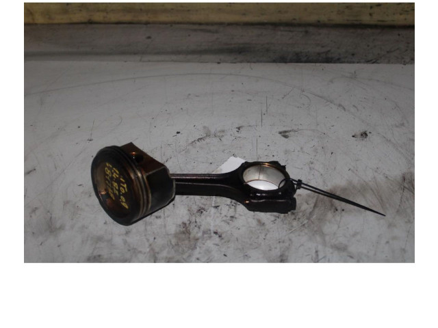 Píst Alfa Romeo MiTo pro benzínový motor 0.9