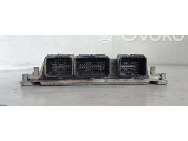 Блок управления двигателя 0281011522 Lancia Phedra