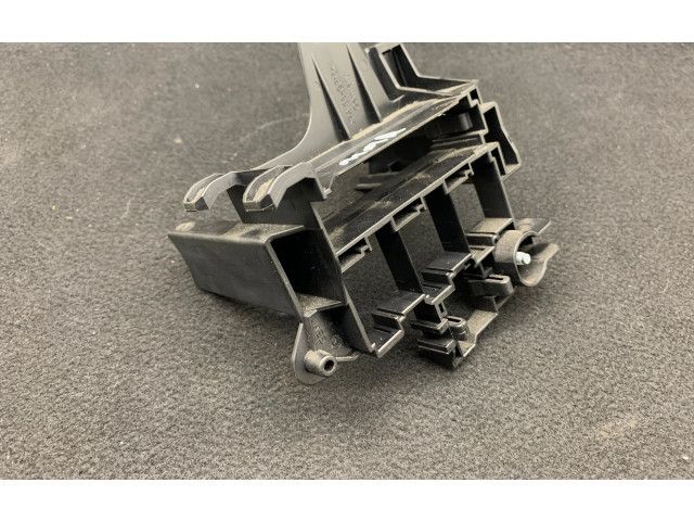 Pojistková skříňka 8K1937503C Audi S5 2011