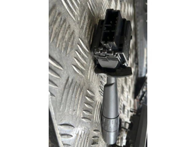 Ручка стеклоочистителей 6239A8   Peugeot 605