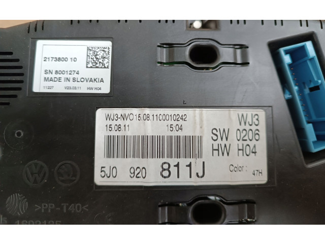 Панель приборов 5J0920811J, 2E0920840Q Skoda Fabia Mk2 (5J)