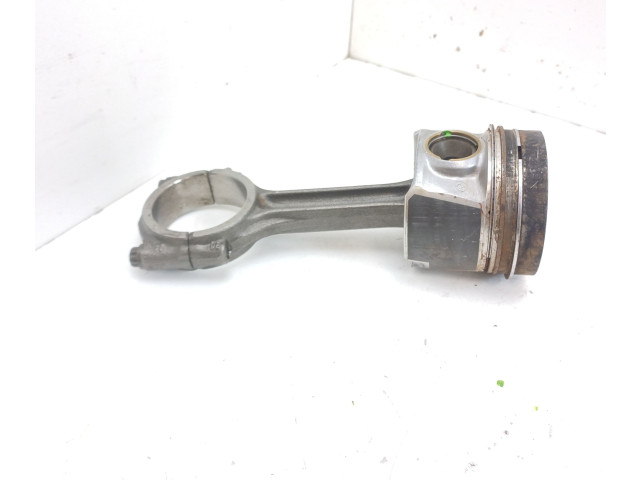 Поршень с шатуном DFSD BHS, 04LA Volkswagen Caddy