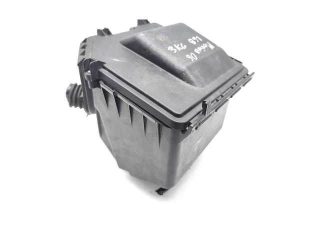 Блок предохранителей 13144736 Opel Meriva A