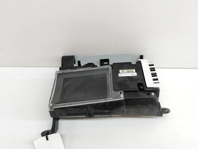 Дисплей    8310847040, 766468270   Toyota Prius+ (ZVW40)