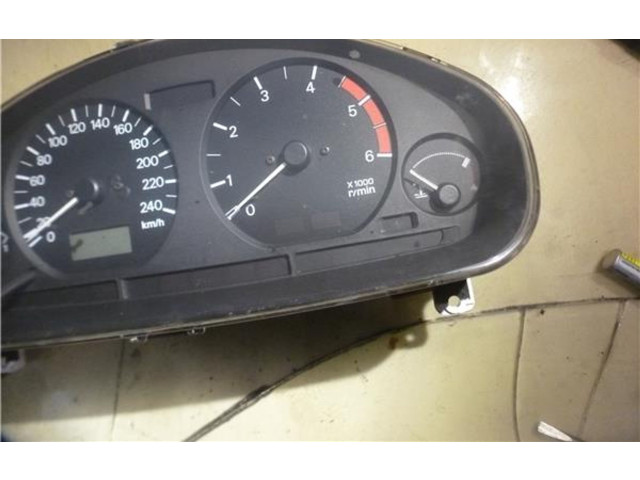 Панель приборов MR915790 Mitsubishi Carisma