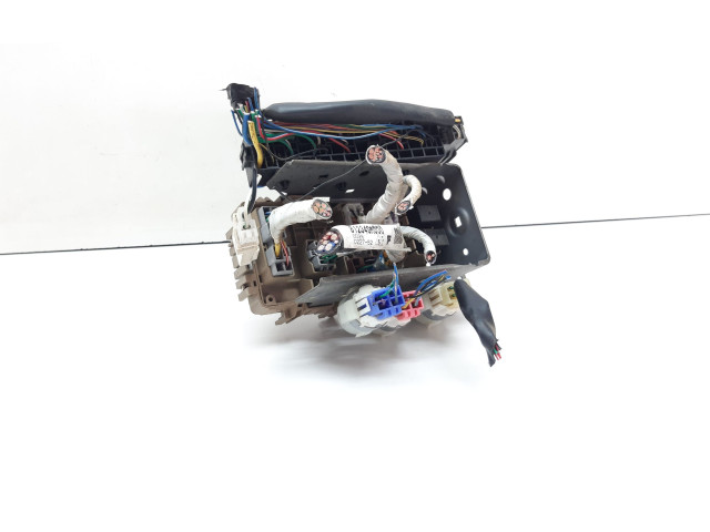 Блок предохранителей 81234SA300 Subaru Forester SG