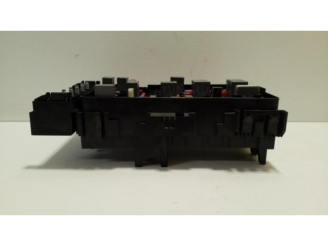 Блок предохранителей 68193002AF Jeep Cherokee