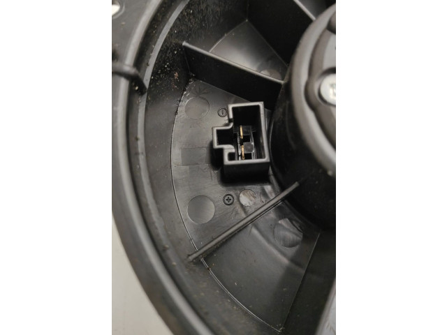 Вентилятор печки       Daihatsu Cuore