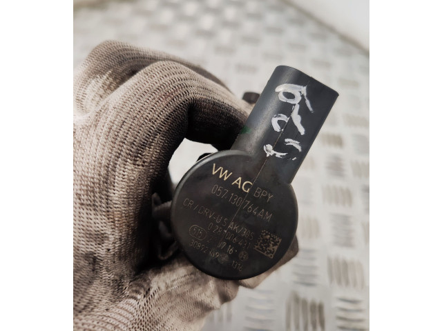 Vstřikovací lišta 057130764AM, 059130090CT   Audi Q7 4M    CVZA 