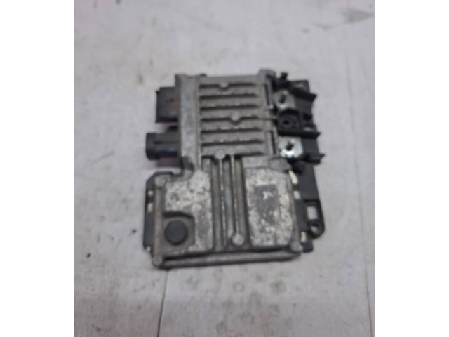 Блок управления 9819596180 Peugeot 2008 I