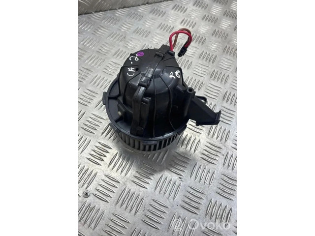 Вентилятор печки       Audi Q5 SQ5