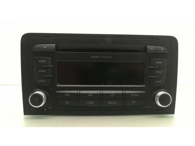 Радио/ проигрыватель CD/DVD / навигация