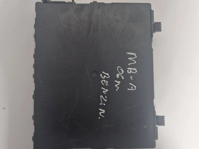   Pojistková skříňka 1695453432, 5DK00872813   Mercedes-Benz A W169 2006