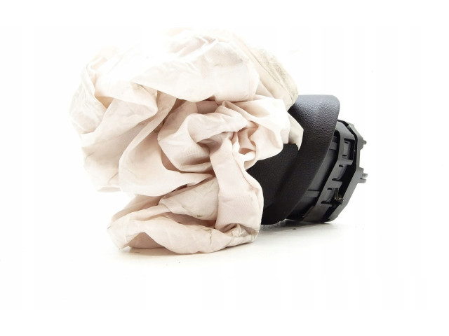 Подушка безопасности водителя 5E0880201B   Skoda Octavia Mk3 (5E)