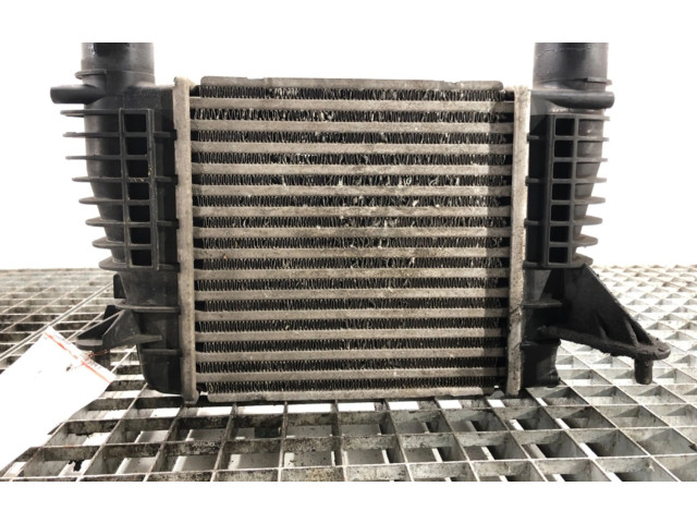 Интеркулер 8200471888C Renault Clio III