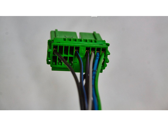 Зеркало электрическое        Volvo V40  2012-2019 года   