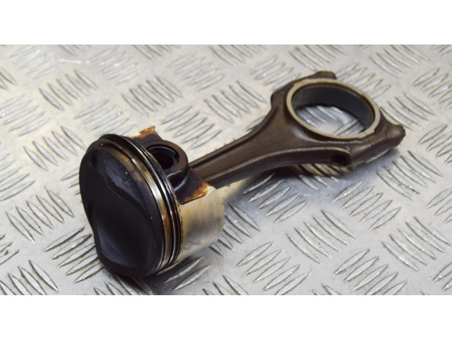 Píst 06E107065DM, 06E198401E   Audi A4 S4 B8 8K  pro benzínový motor 3.0 CGWC 