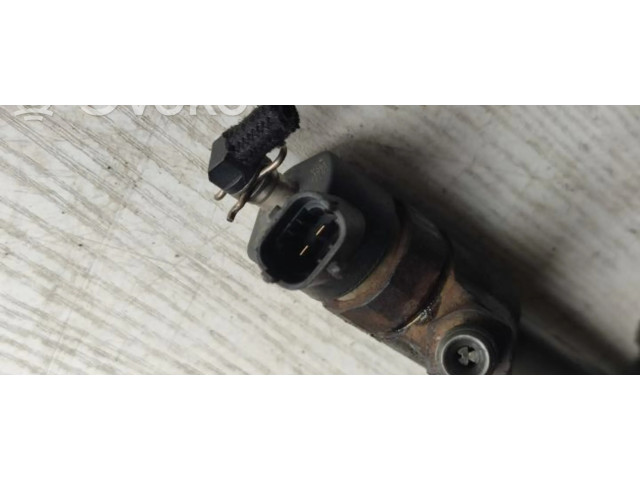 Vstřikovač 500313105, 0445120002 Iveco Daily 3rd gen pro naftový motor 2.8 8140.43B; 8140.43C