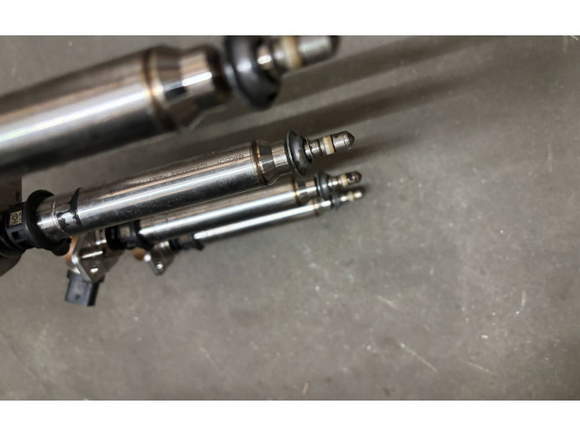 Топливная рампа A2740700995, 1413500754340   Mercedes-Benz C W205  