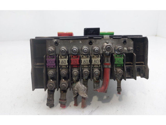 Блок предохранителей 1K0937125A   Volkswagen Jetta V    