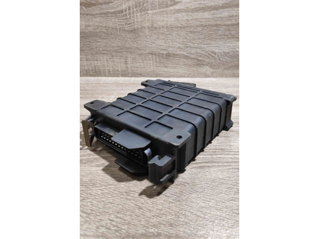 Řídící jednotka 811906264, 0280800104 Audi 80 90 B3 1986