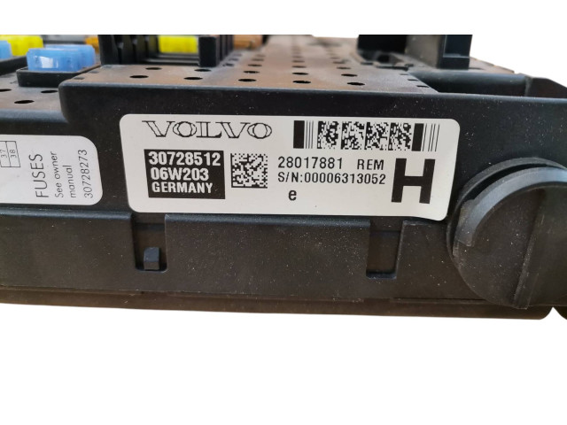 Блок предохранителей 30728512, 06W203 Volvo XC90