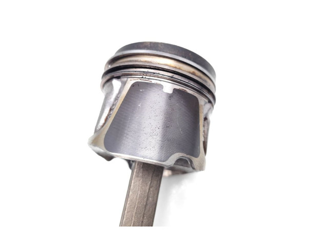 Píst EE20Z Subaru Outback EE20Z