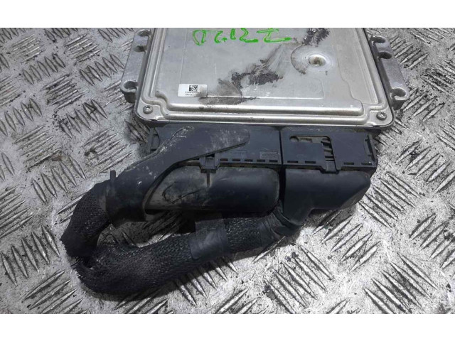 Блок управления двигателем Блок управления 391012A615 KIA Rio