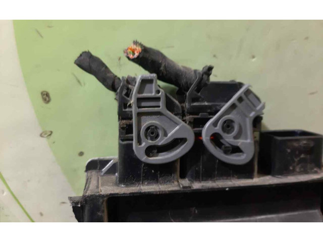 Блок управления двигателем Блок управления 8200911560   Renault Clio I