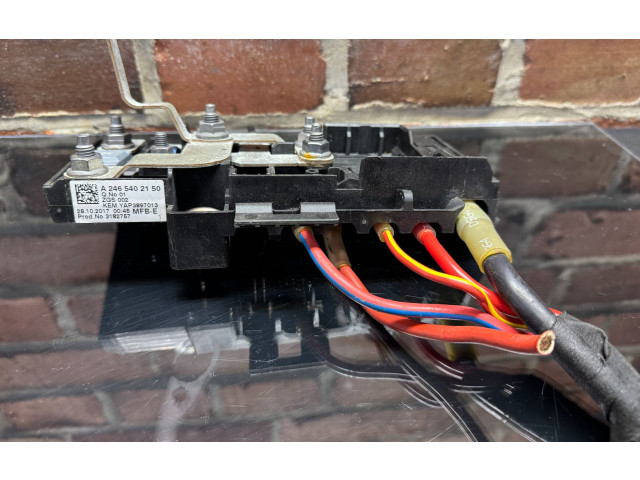   Pojistková skříňka A2465402150, 3182757   Mercedes-Benz GLA W156 2018