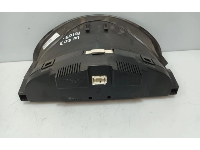 Přístrojová deska Mercedes-Benz C W203 A2035403047