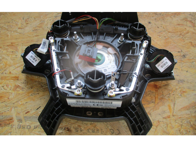 Подушка безопасности водителя AM51R042B85   Ford Focus