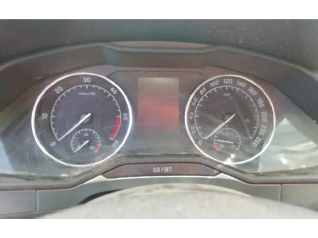 Панель приборов 3V0920751B   Skoda Superb B8 (3V)       