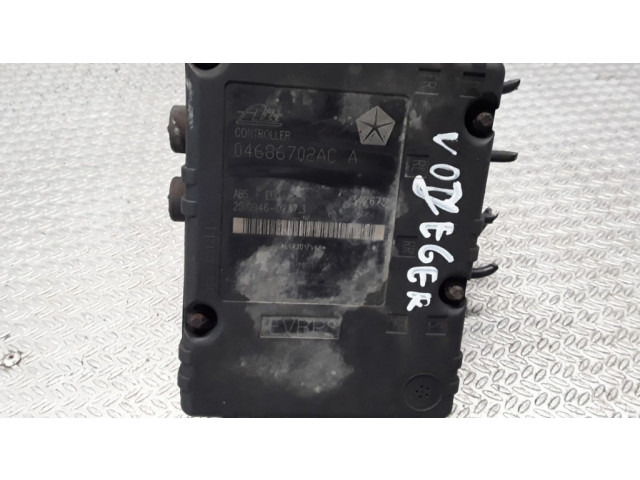 Блок АБС 04686702AC Chrysler Town & Country IV 2001-2007 года
